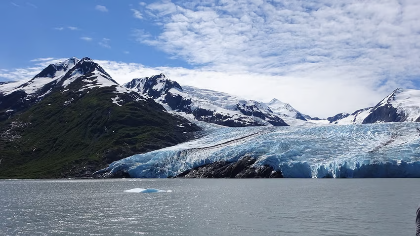 Na-Dena' espande il turismo in Alaska con l'acquisizione di Portage Glacier Cruises
