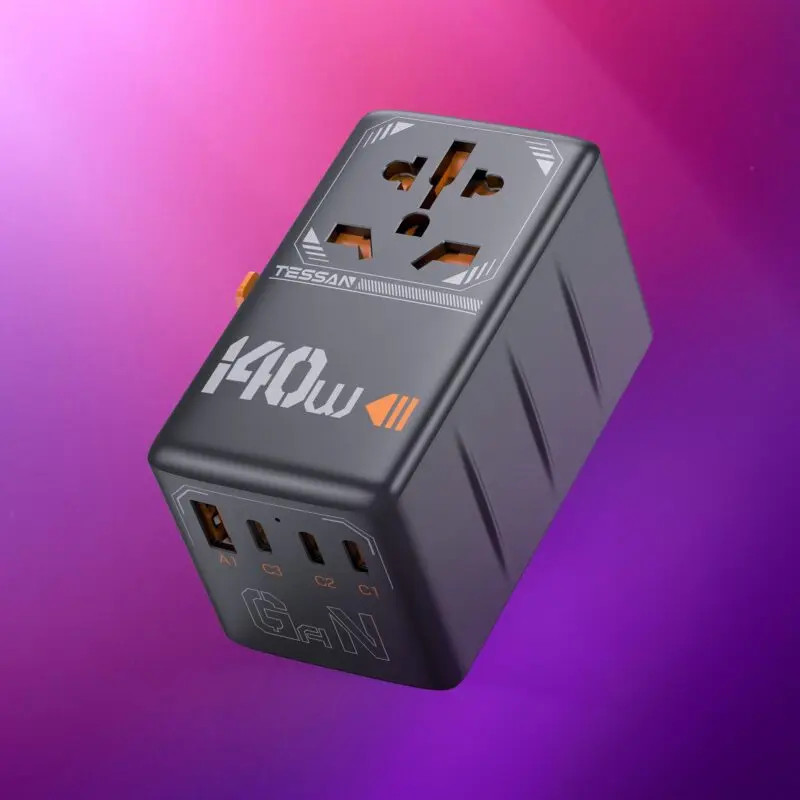 Global aufgeladen bleiben mit dem Tessan 140W Reiseadapter