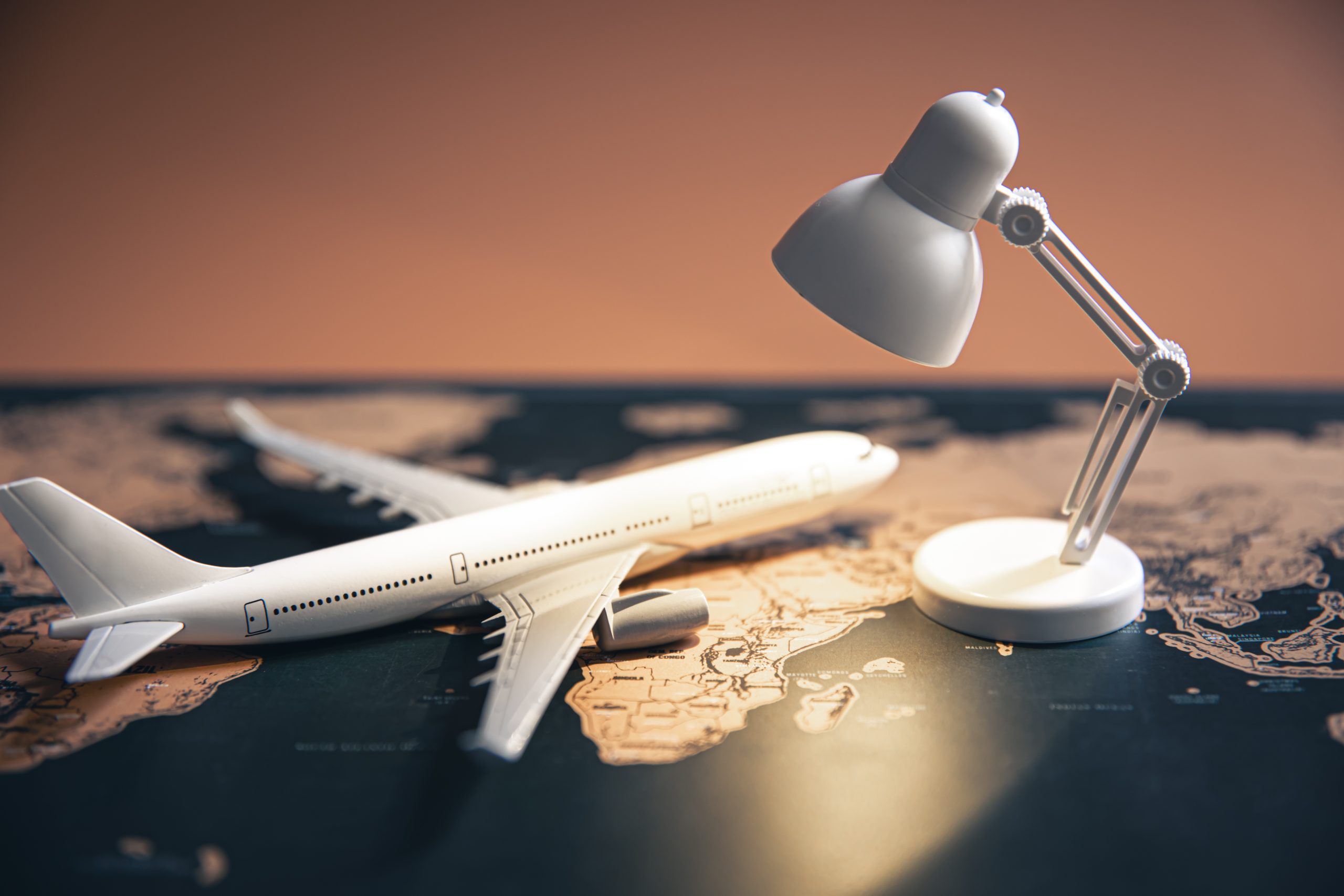 Notícias das transportadoras de baixo custo: A grande mudança da Spirit Airlines e as tendências do sector para 2025