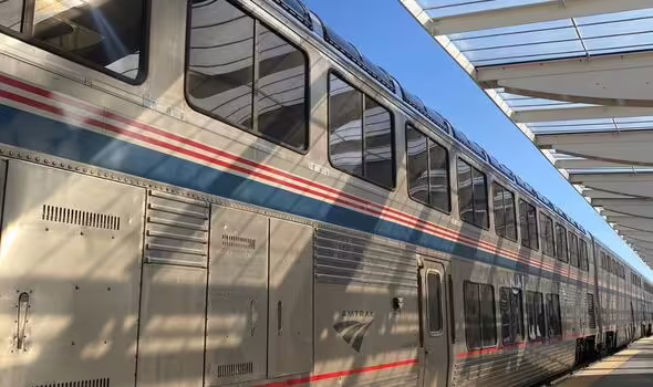 Exploring America’s Breathtaking Train Journey Across the Country