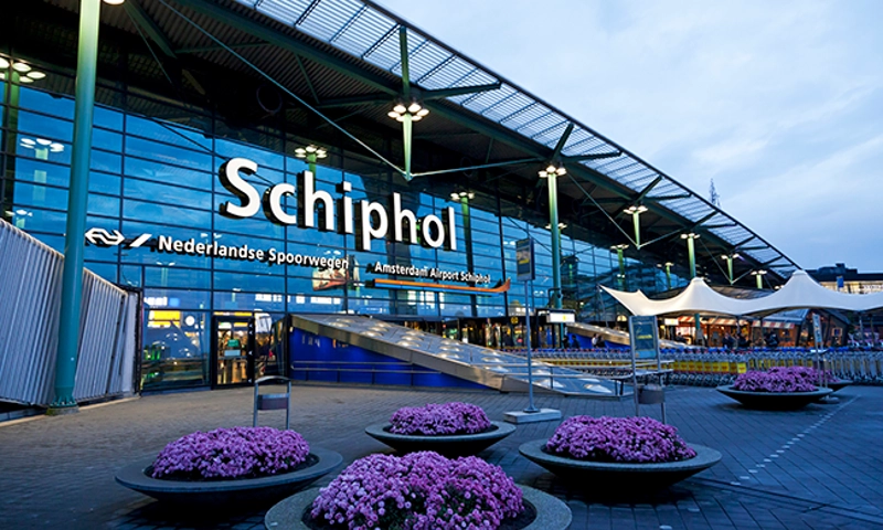 Aumento previsto en las tarifas del aeropuerto de Schiphol: Implicaciones para los viajeros