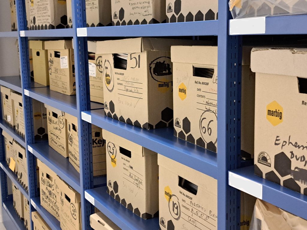 Scopri i Tesori dell'Archivio di Lewis Morley